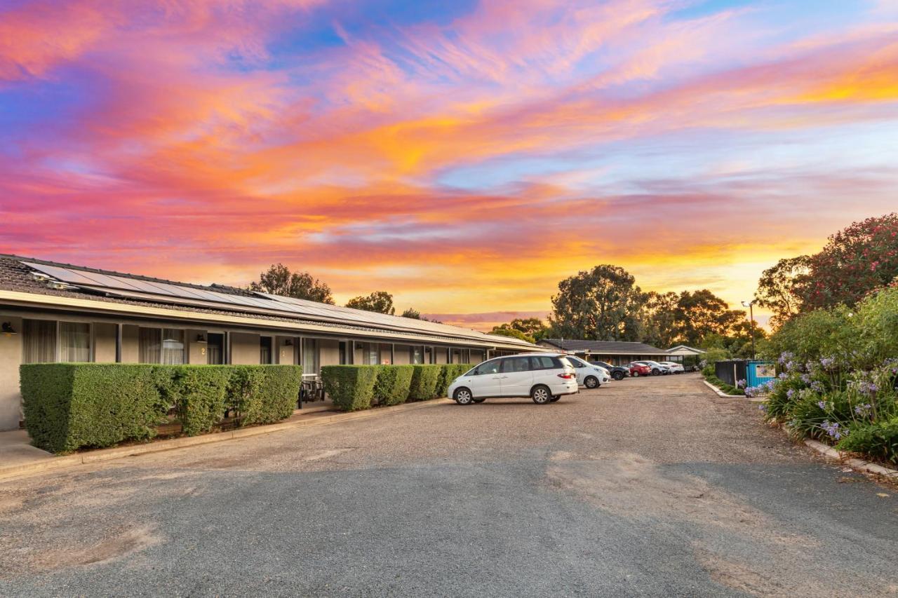 Burringa Garden Motel Wagga Wagga Eksteriør billede