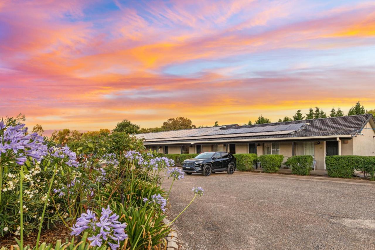 Burringa Garden Motel Wagga Wagga Eksteriør billede