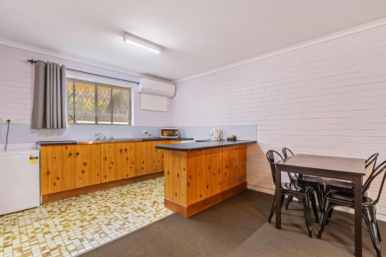 Burringa Garden Motel Wagga Wagga Eksteriør billede